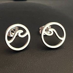 Silver Wave Stud Earrings | Surf Jewelry | Ocean Jewelry | Summer Beach Jewelry